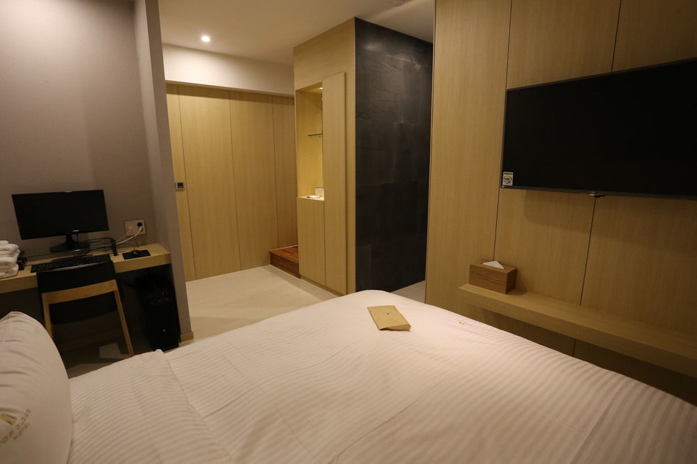 Suwon Top Cloud Hotel Exterior foto